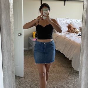 Criss cross black crop top